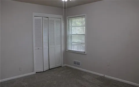 $265,000 | 6800 West 76th Terrace, Overland Park, KS 66204