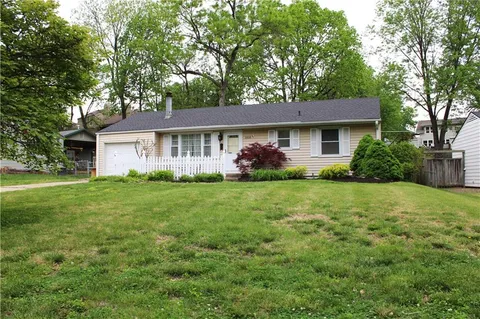 $265,000 | 6800 West 76th Terrace, Overland Park, KS 66204