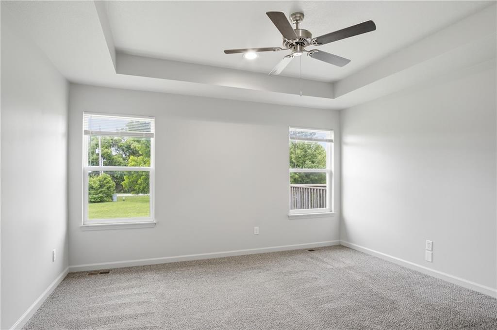 21808 Southcreek Road Peculiar, MO 64078 - Photo 17 of 38