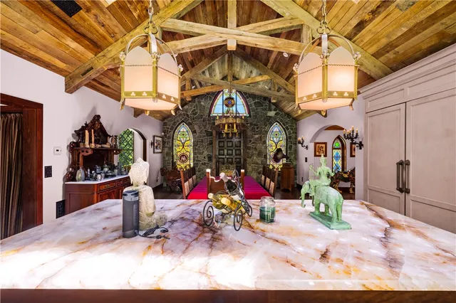 $1,275,000 | 485 Lake Road, Tiverton, RI 02878