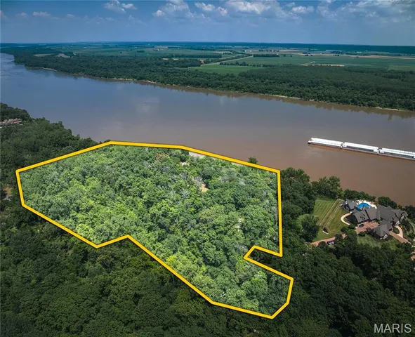 $1,050,000 | 900 Bluff Road, Pevely, MO 63070