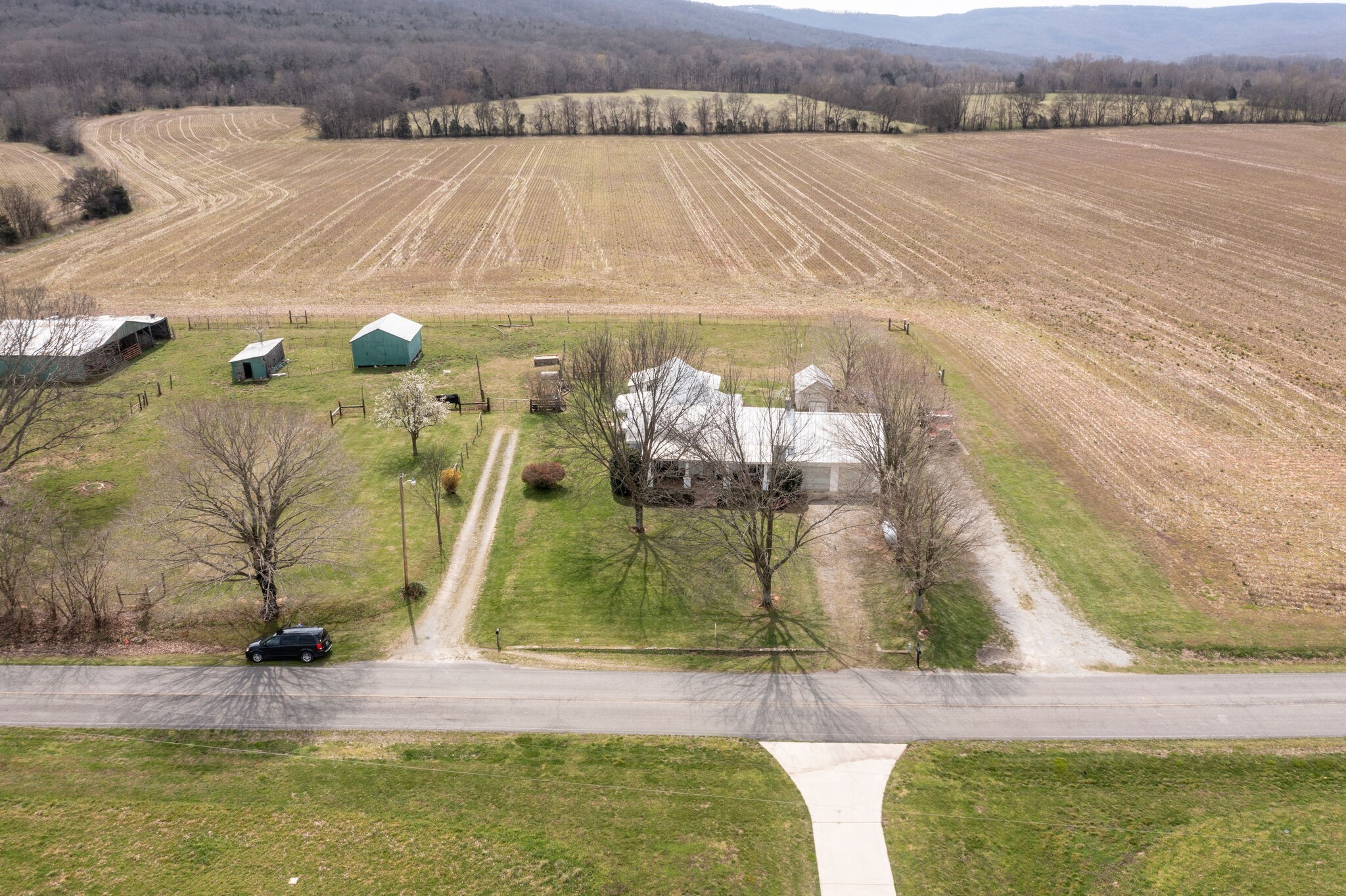 1390 Water Tank Road Winchester, TN 37398 - Photo 3 of 30 Gallery Image 3