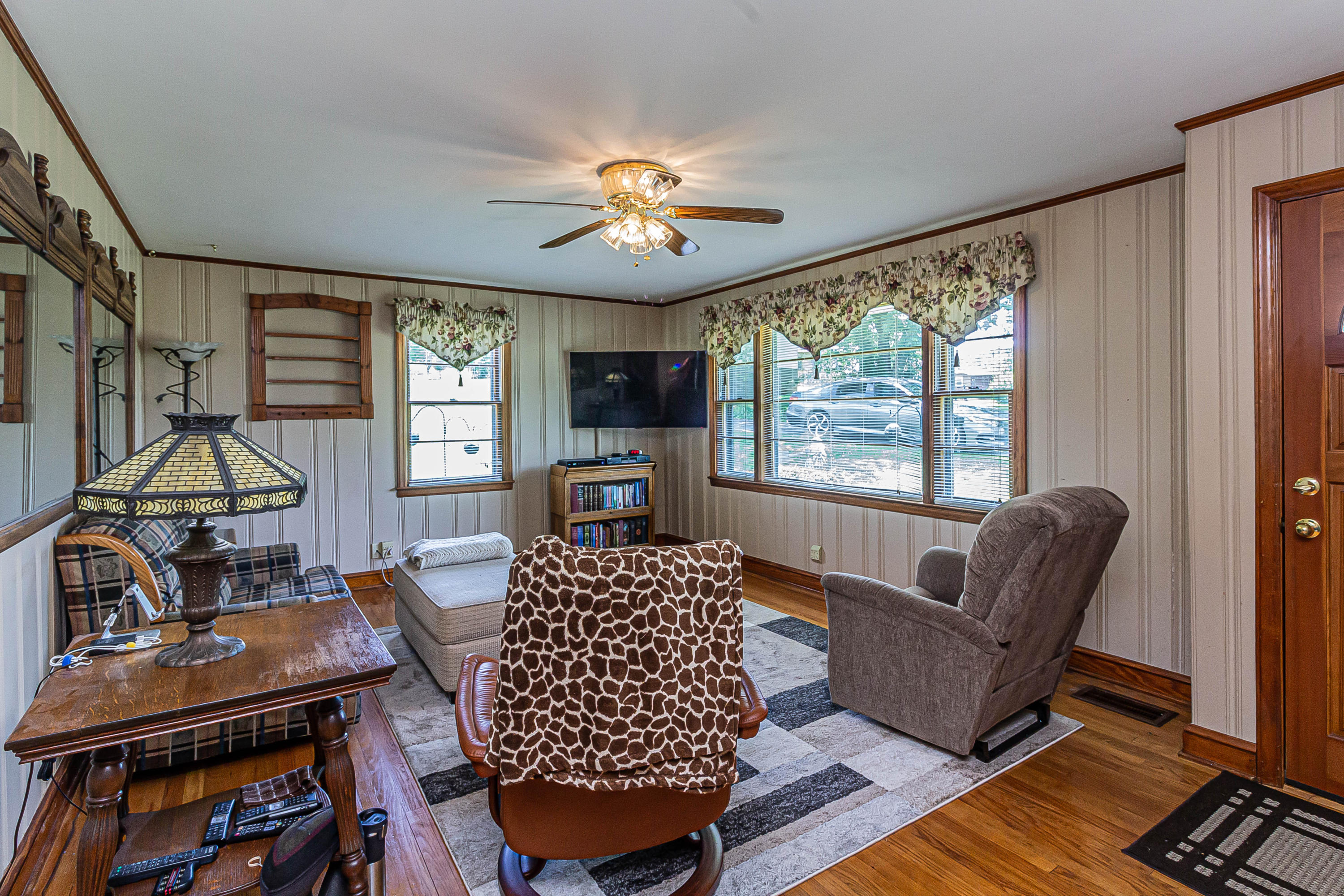 104 Light Lane Fall Branch, TN 37656 - Photo 14 of 59 IMG_0075