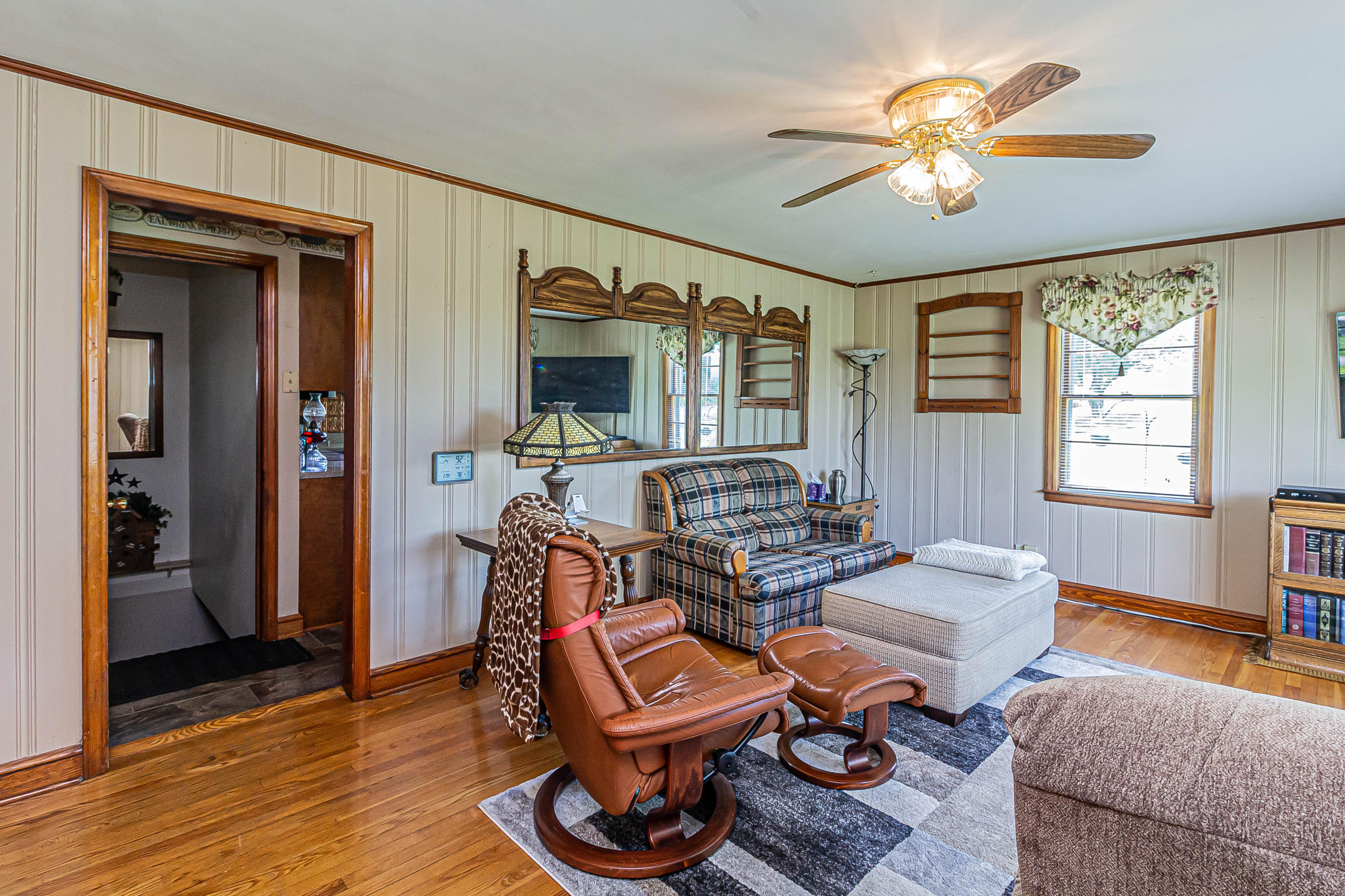104 Light Lane Fall Branch, TN 37656 - Photo 16 of 59 IMG_0077
