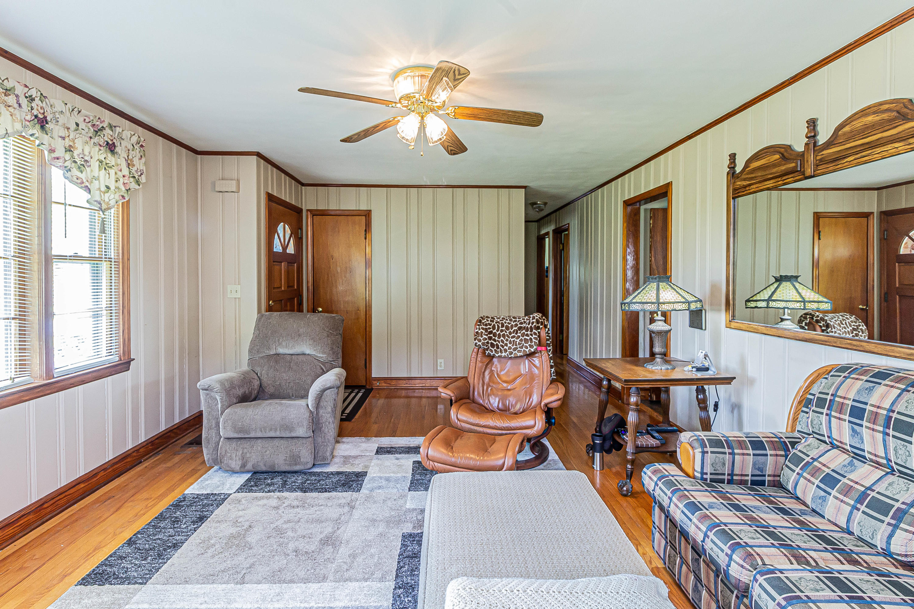 104 Light Lane Fall Branch, TN 37656 - Photo 17 of 59 IMG_0078