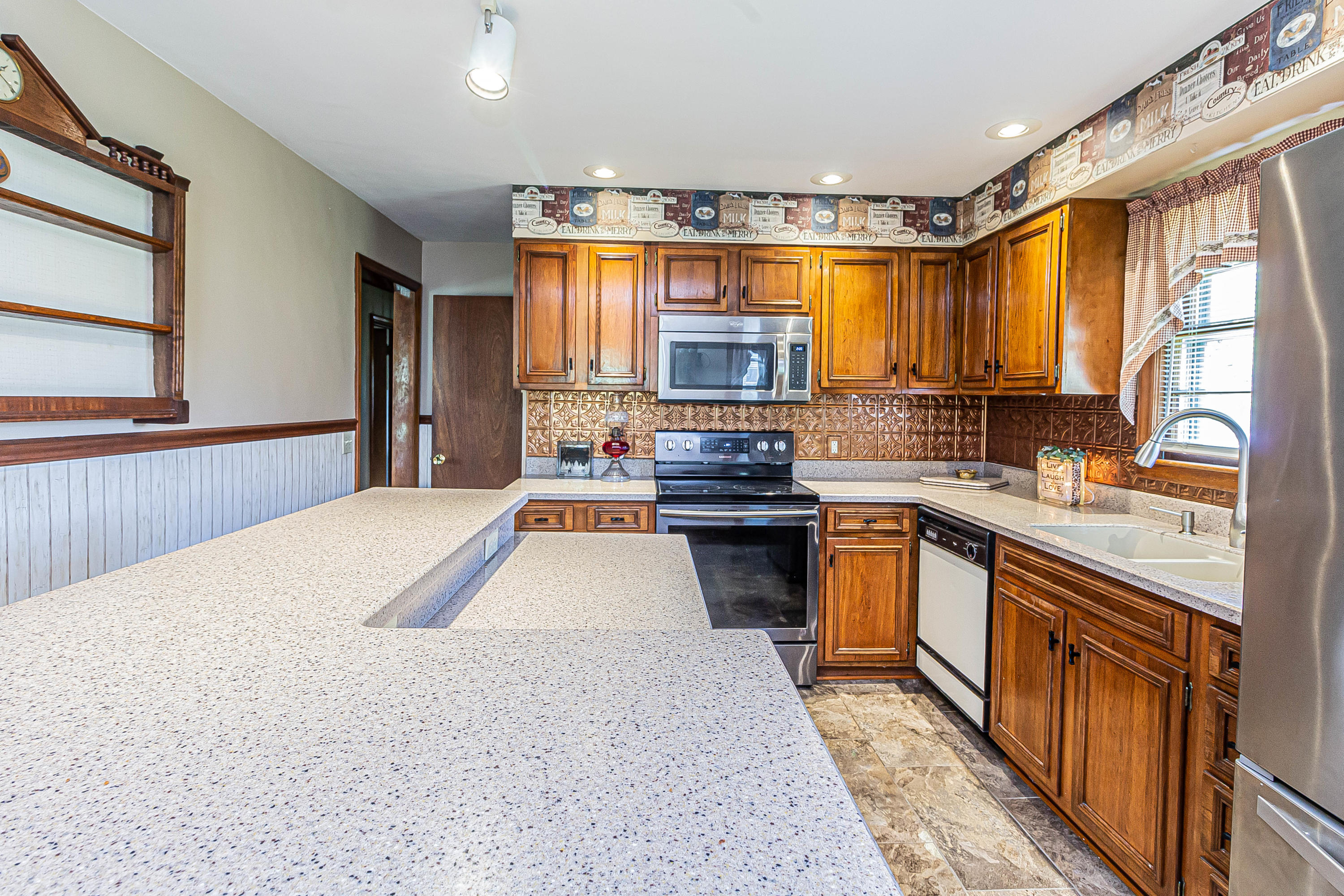 104 Light Lane Fall Branch, TN 37656 - Photo 29 of 59 IMG_0101