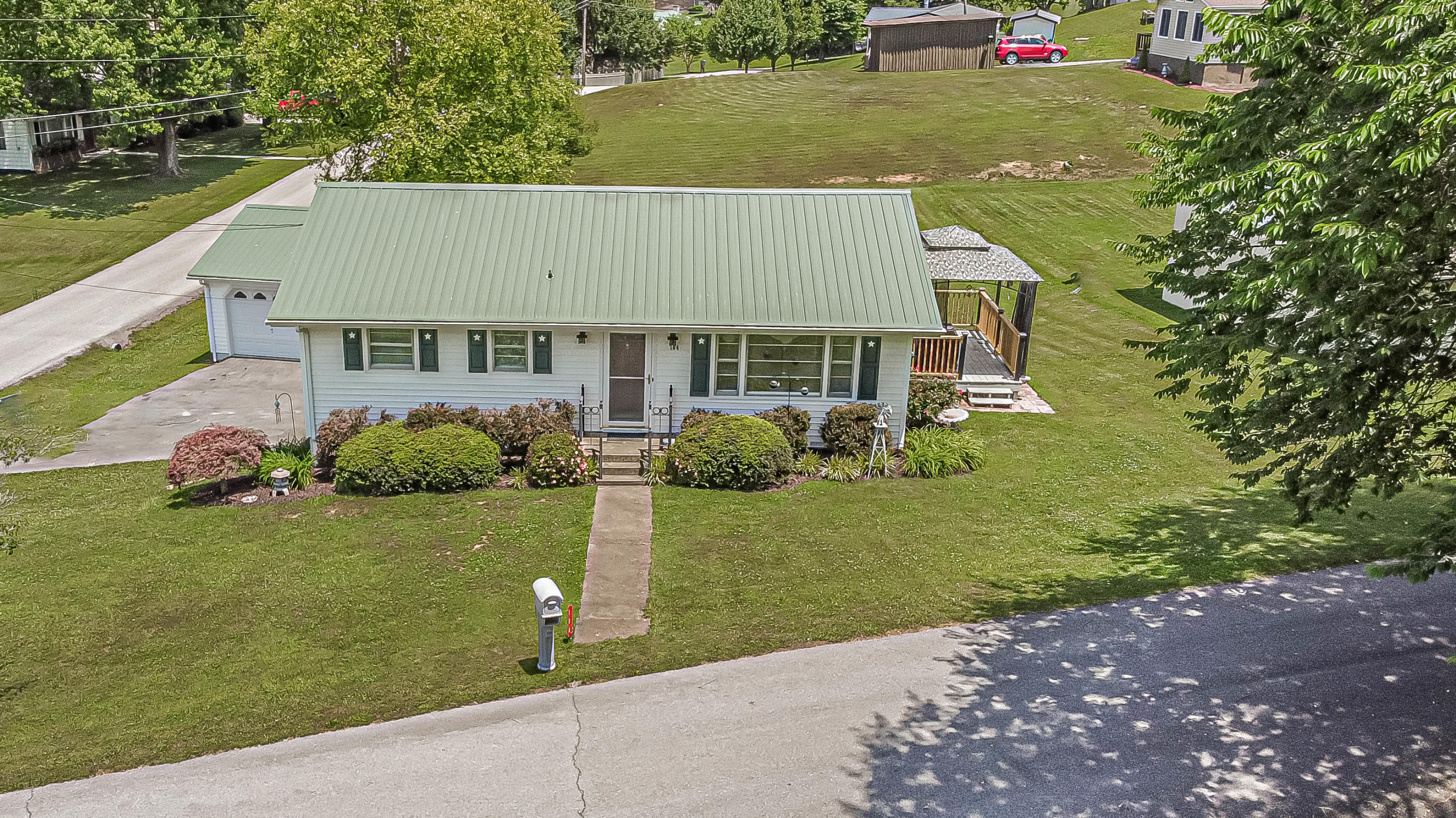 104 Light Lane Fall Branch, TN 37656 - Photo 58 of 59 3A1899B07C7DA6828544062E2B0A7BE0-Edit