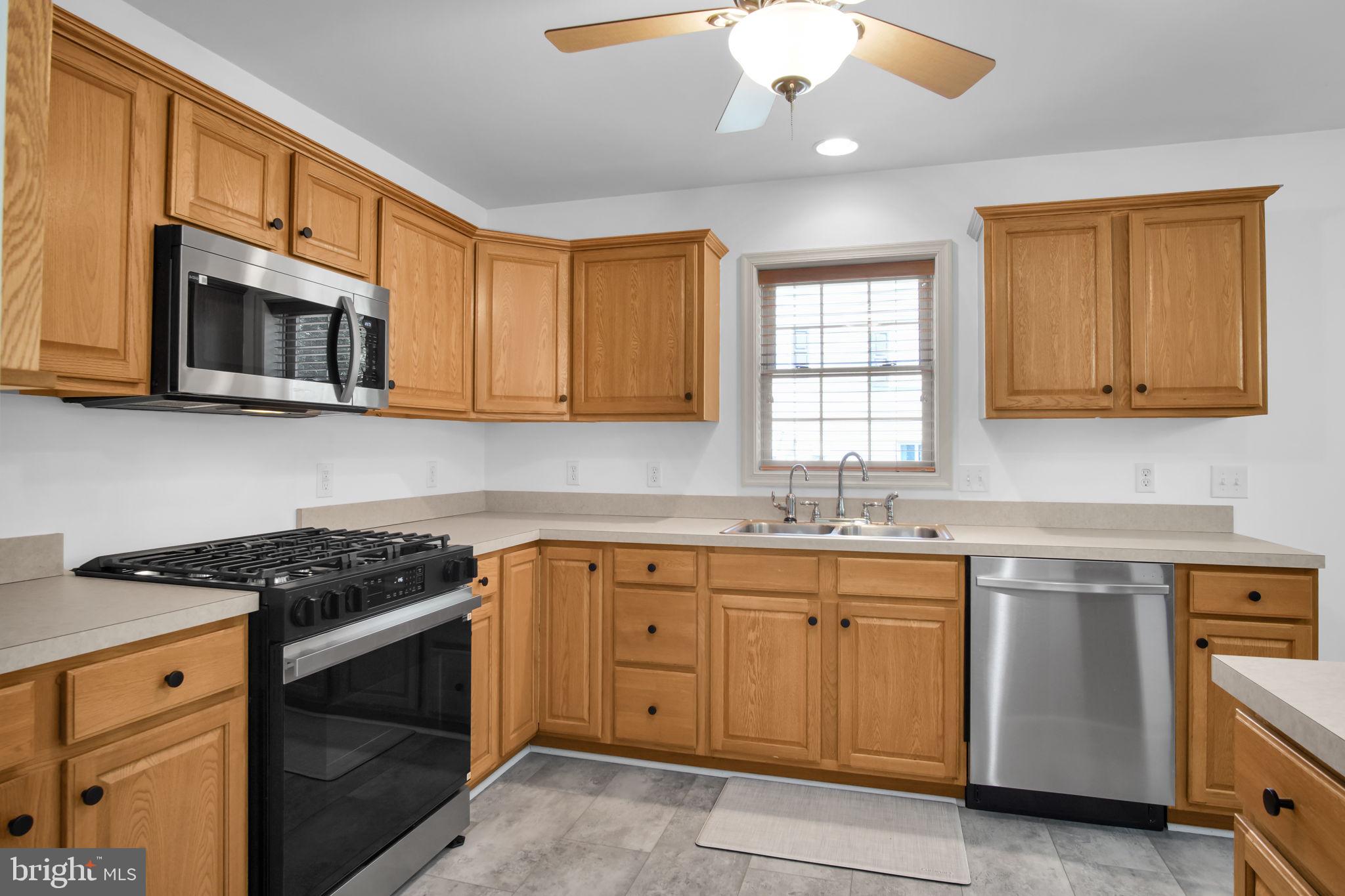 42 Ridge Avenue Carlisle, PA 17013 - Photo 6 of 42