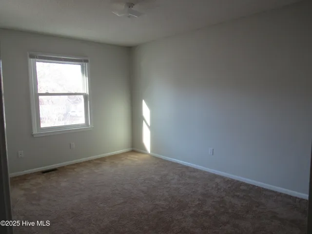 $1,200 | 314 Bracken Place, Jacksonville, NC 28540