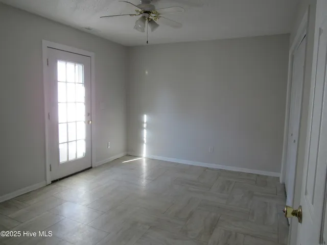 $1,200 | 314 Bracken Place, Jacksonville, NC 28540