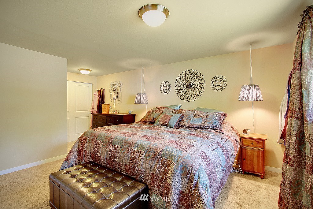12627 Southeast 158th Street Renton, WA 98058 - Photo 14 of 23 Gallery Image 14