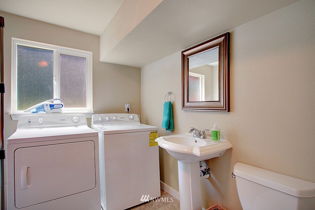 12627 Southeast 158th Street Renton, WA 98058 - Photo 20 of 23 Gallery Image 20
