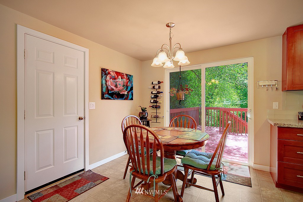 12627 Southeast 158th Street Renton, WA 98058 - Photo 7 of 23 Gallery Image 7