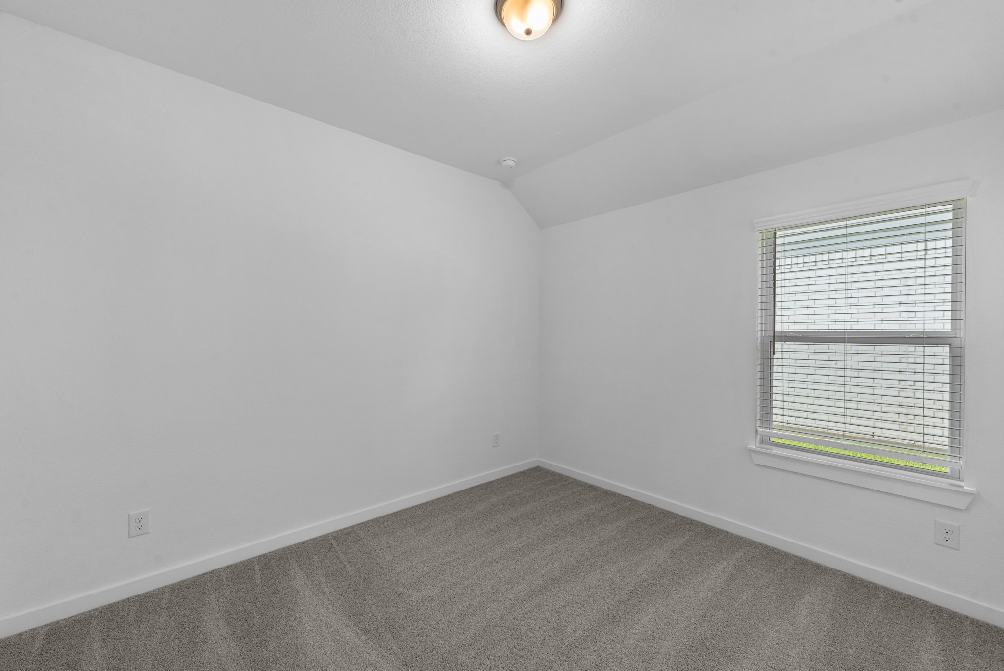 8719 Mallow Rose Way Rosharon, TX 77583 - Photo 15 of 28 Gallery Image 15