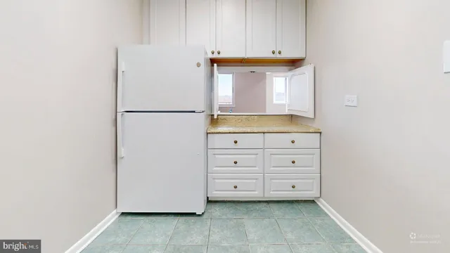 $300,000 | 5340 Holmes Run Parkway, Unit 1215, Alexandria, VA 22304