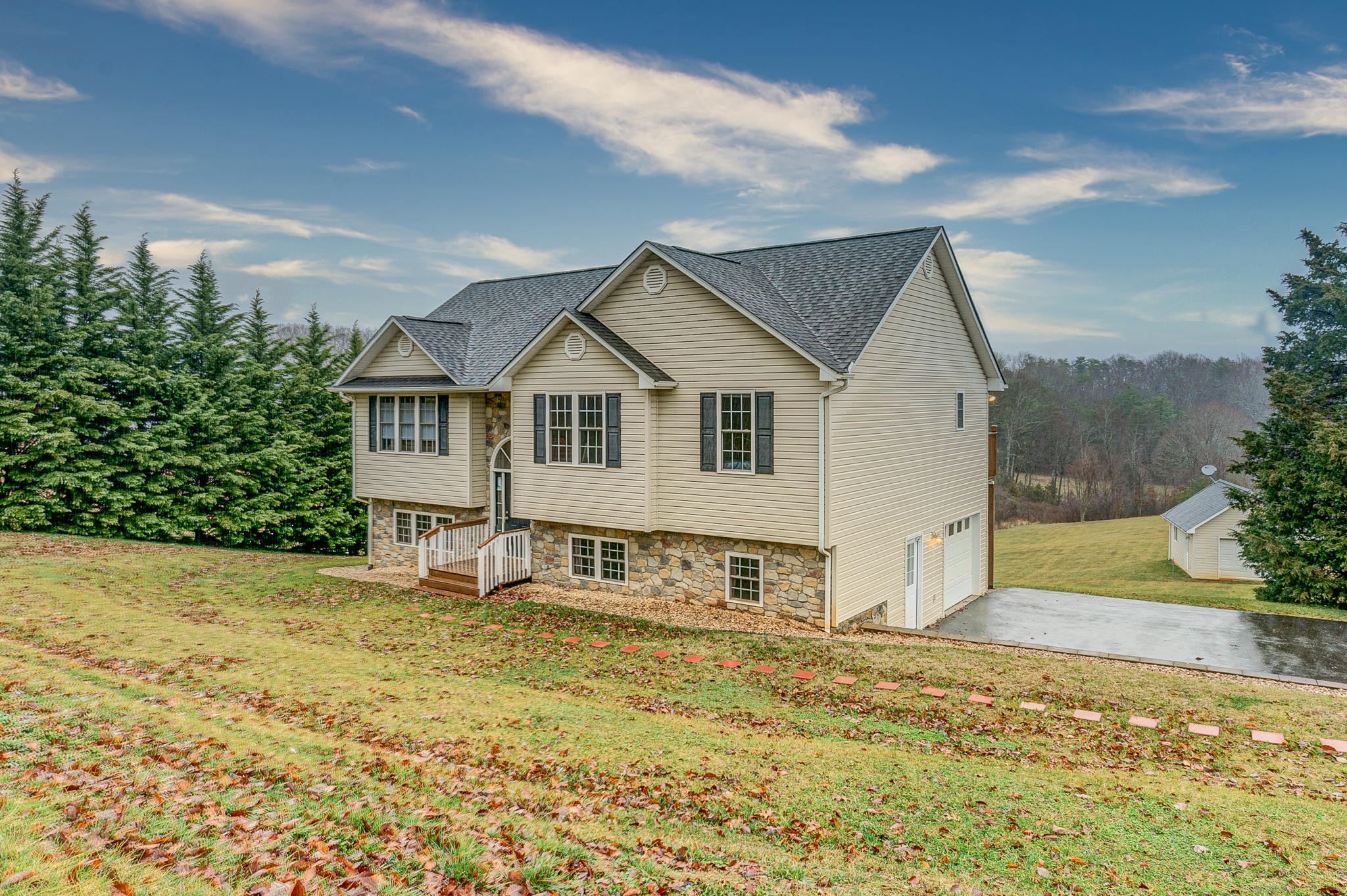 143 Northridge Road Hardy, VA 24101 - Photo 1 of 41 143 Northridge Rd 002