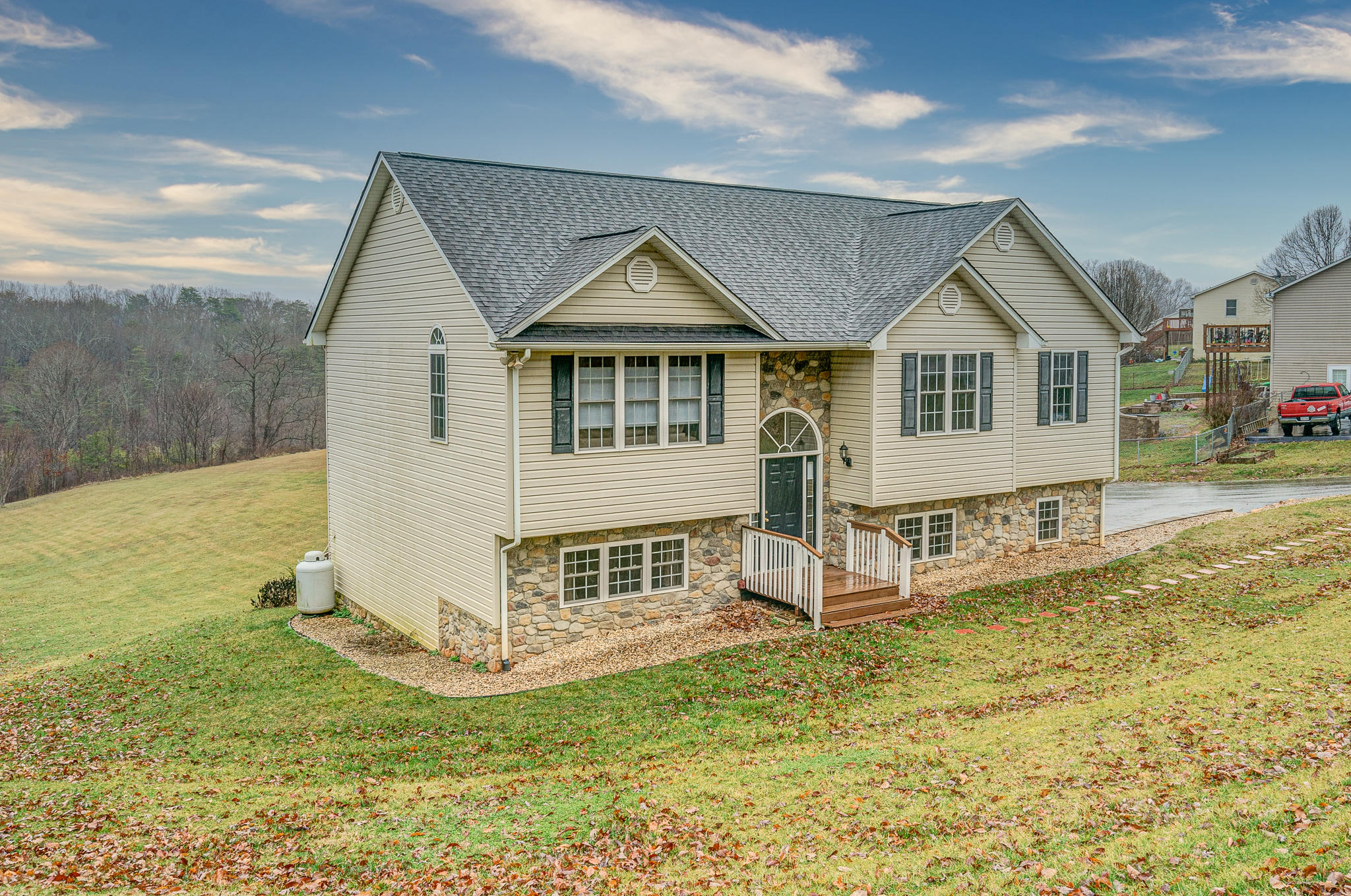 143 Northridge Road Hardy, VA 24101 - Photo 3 of 41 143 Northridge Rd 003