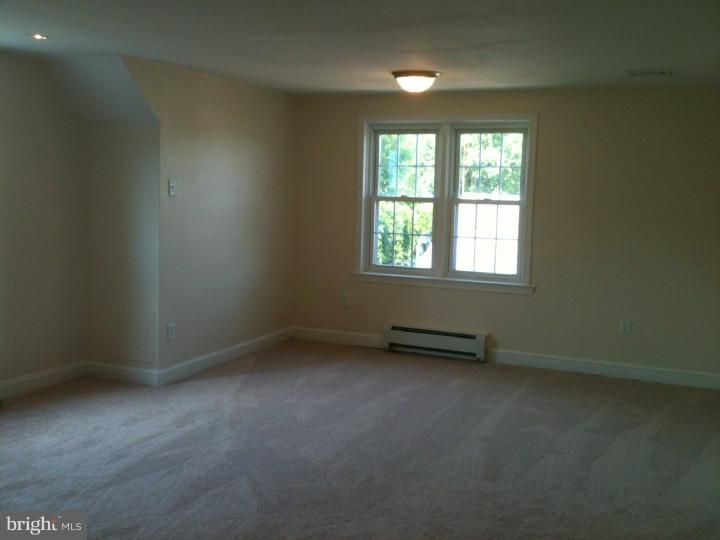 343 Kenhorst Boulevard Reading, PA 19607 - Photo 13 of 25 Bedroom 2