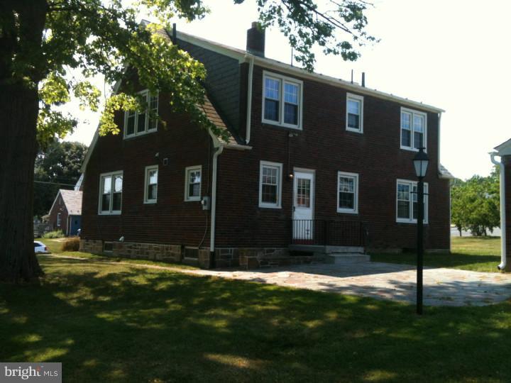 343 Kenhorst Boulevard Reading, PA 19607 - Photo 22 of 25 Exterior Back