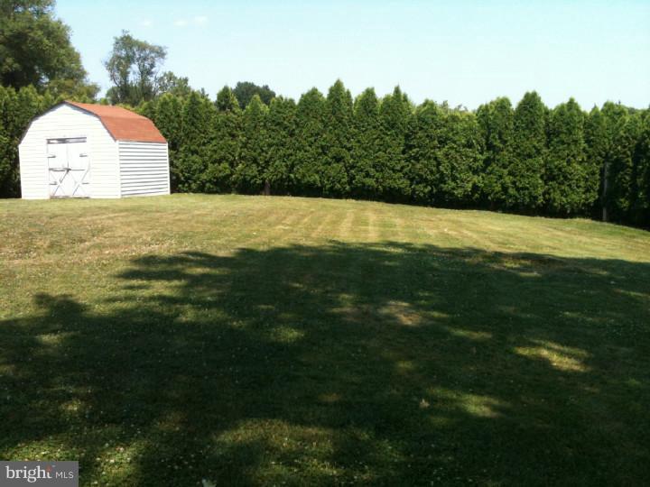 343 Kenhorst Boulevard Reading, PA 19607 - Photo 25 of 25 Back Yard