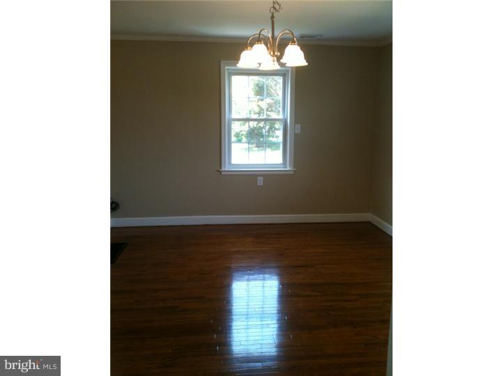 343 Kenhorst Boulevard Reading, PA 19607 - Photo 6 of 25 Dining Room