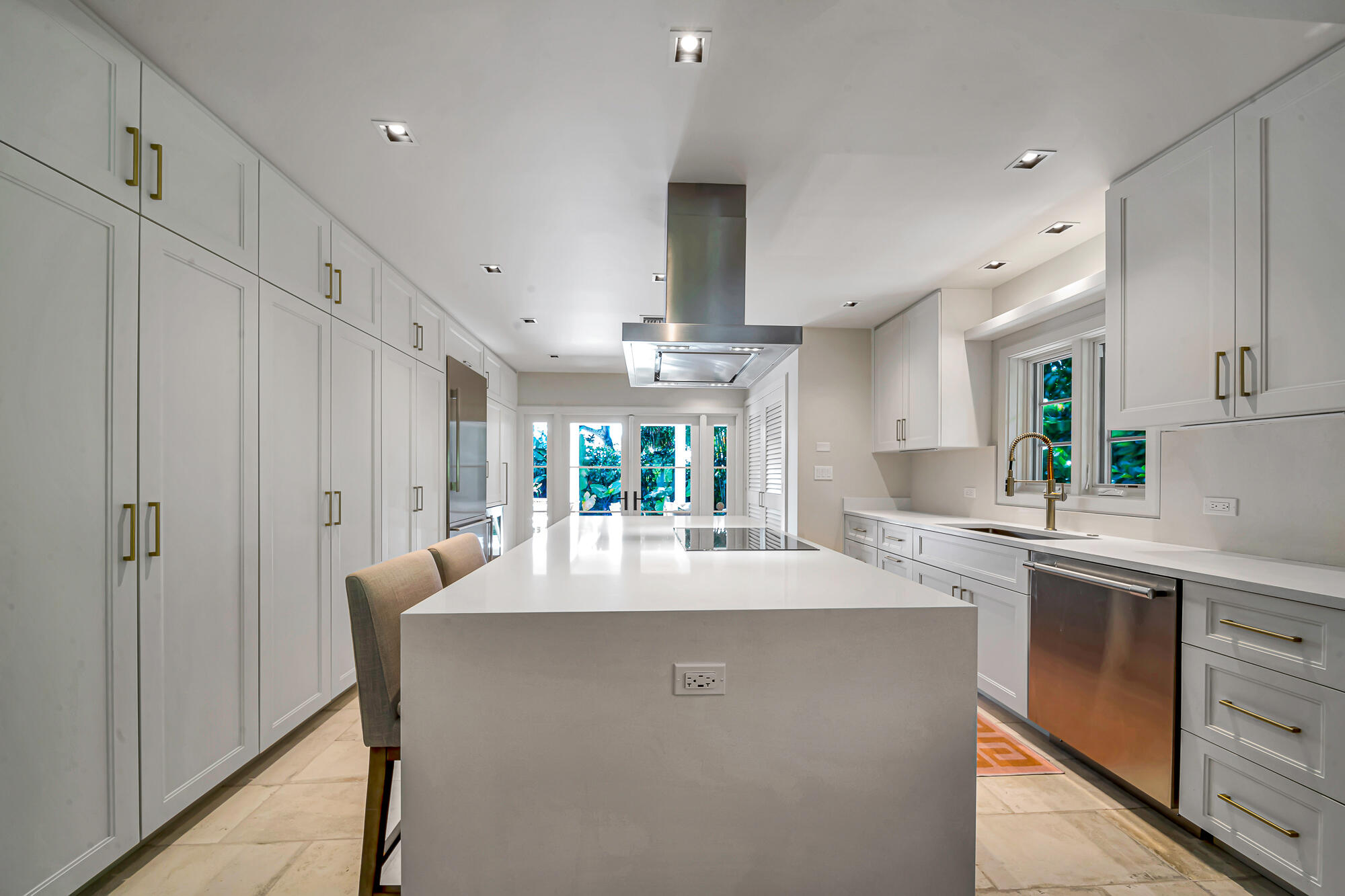 300 Barcelona Road West Palm Beach, FL 33401 - Photo 12 of 48 DSC01118