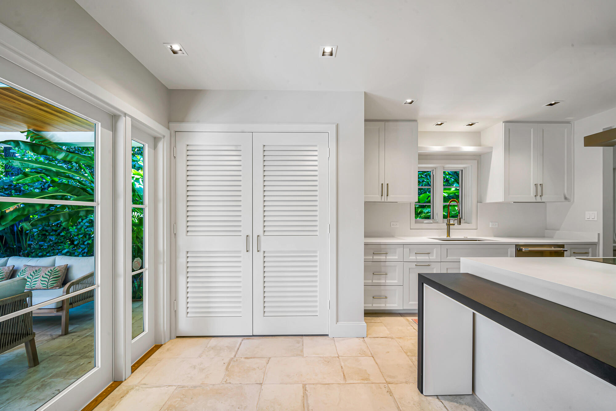 300 Barcelona Road West Palm Beach, FL 33401 - Photo 16 of 48 DSC01136