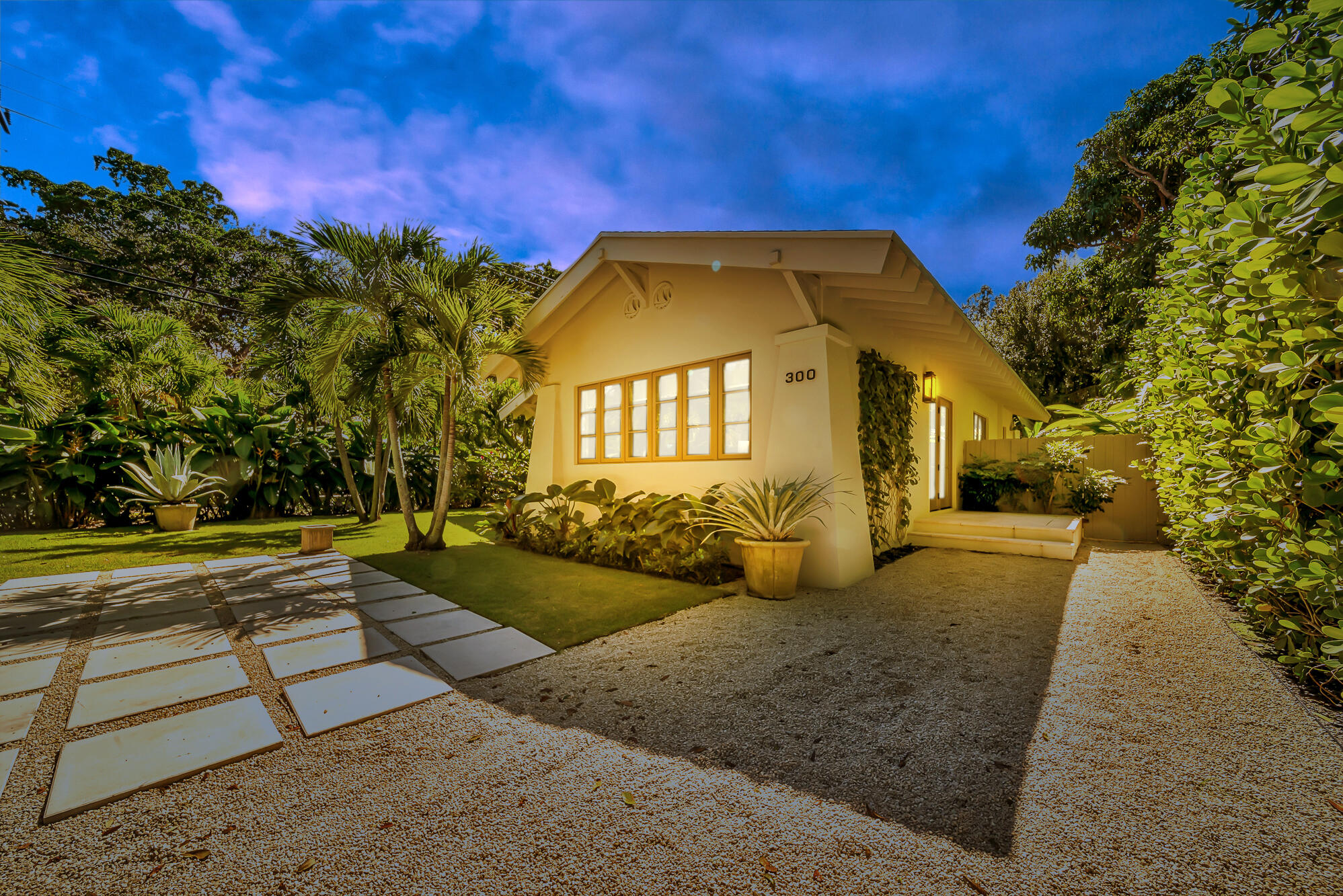 300 Barcelona Road West Palm Beach, FL 33401 - Photo 2 of 48 DSC00968