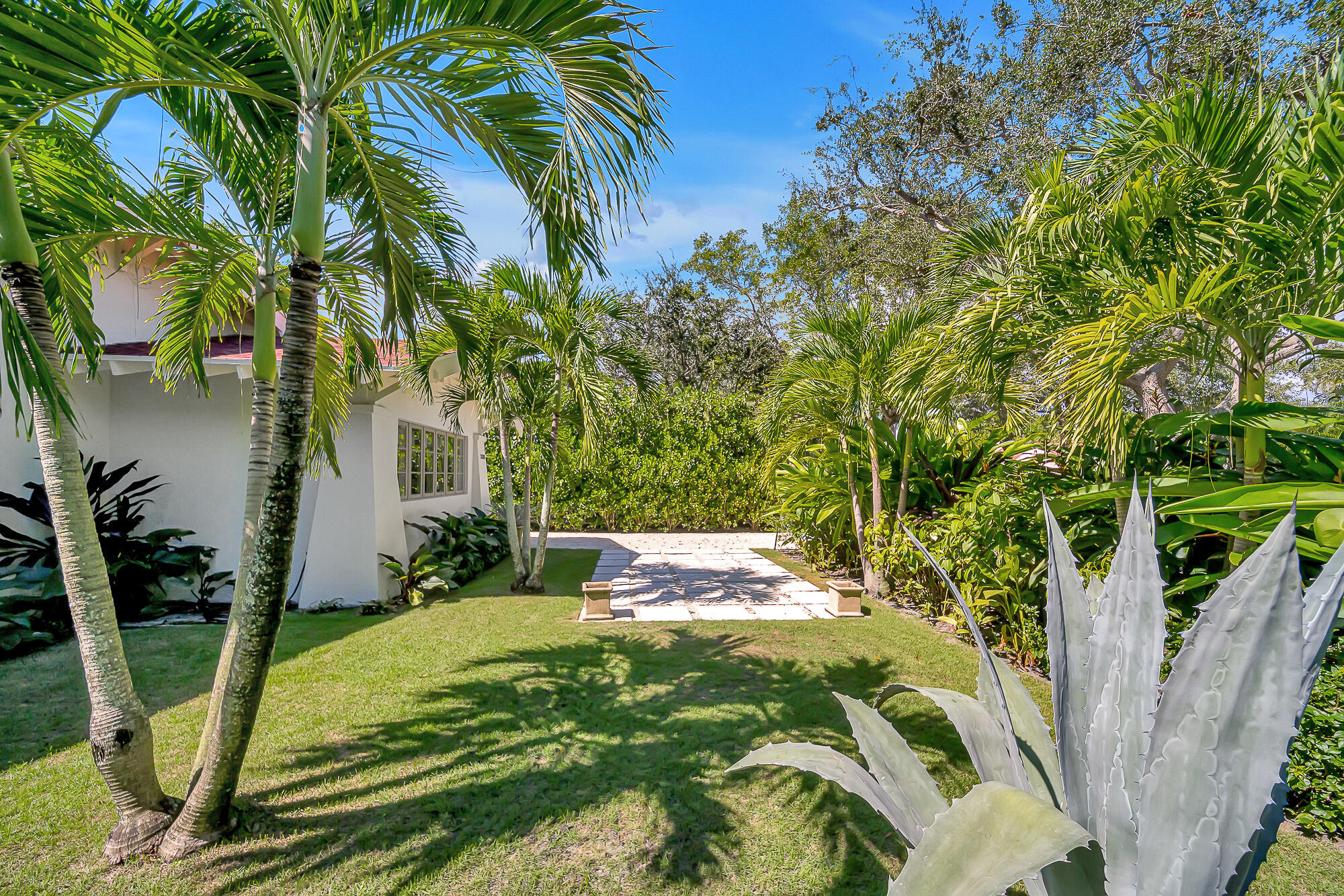 300 Barcelona Road West Palm Beach, FL 33401 - Photo 45 of 48 DSC00983