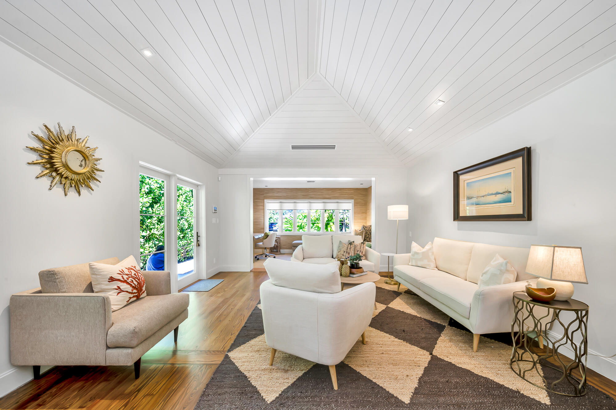 300 Barcelona Road West Palm Beach, FL 33401 - Photo 5 of 48 DSC01050