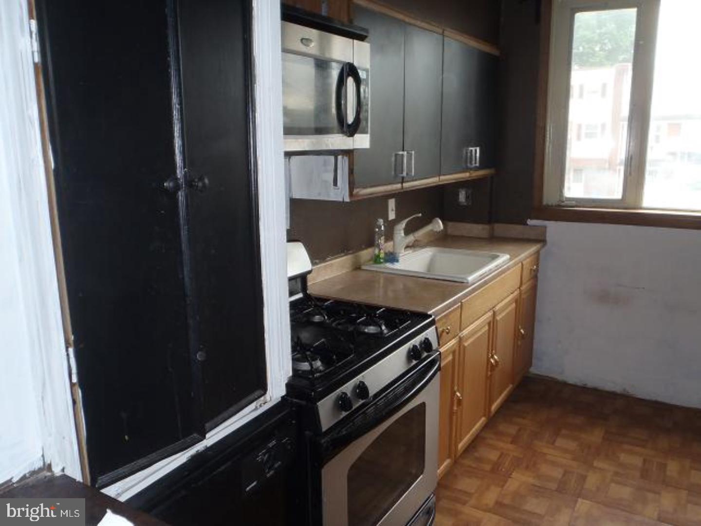 4115 Whiting Road Philadelphia, PA 19154 - Photo 3 of 22 Gallery Image 3