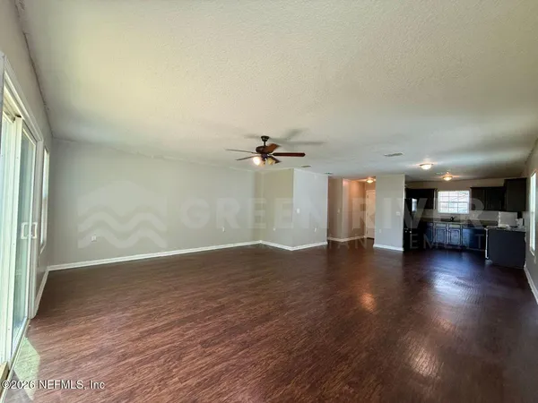 $1,695 | 8212 Maple Street, Jacksonville, FL 32244