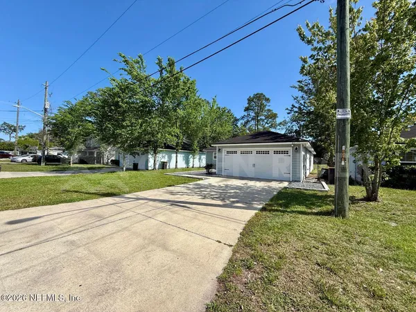 $1,695 | 8212 Maple Street, Jacksonville, FL 32244