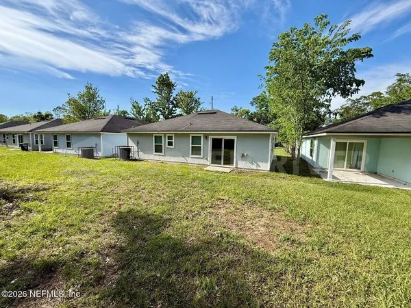 $1,695 | 8212 Maple Street, Jacksonville, FL 32244