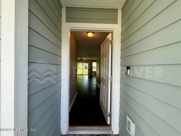 $1,695 | 8212 Maple Street, Jacksonville, FL 32244