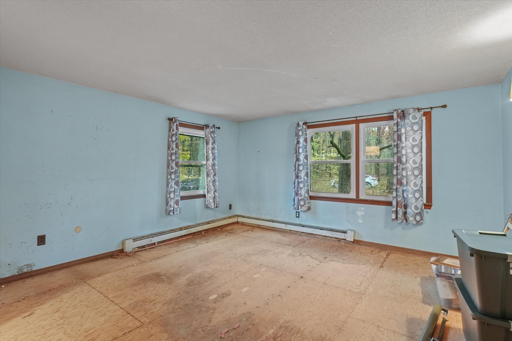 601 Flat Hill Road Lunenburg, MA 01462 - Photo 13 of 39