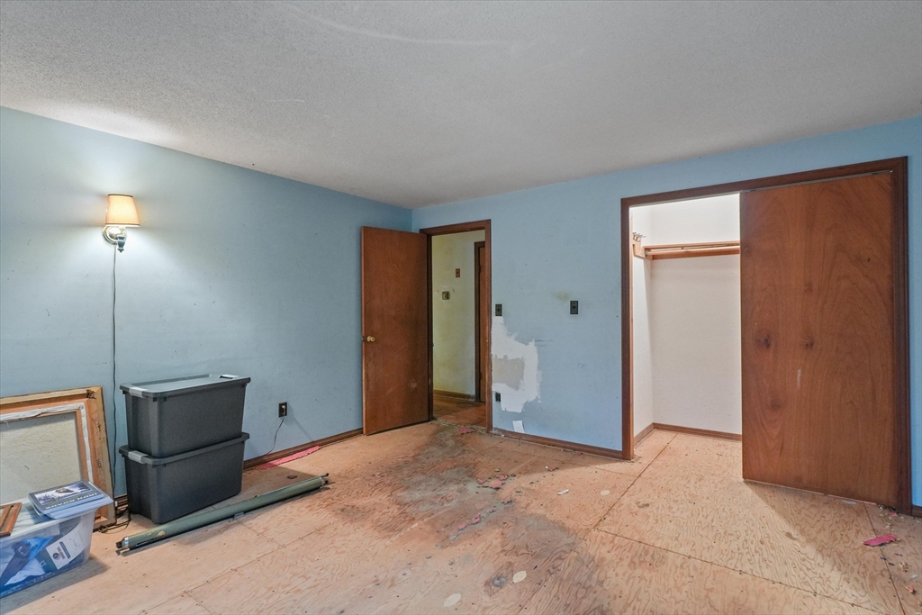 601 Flat Hill Road Lunenburg, MA 01462 - Photo 14 of 39