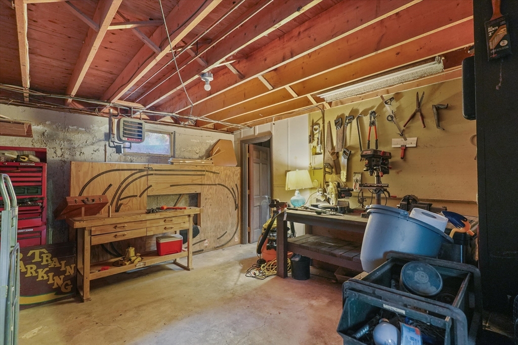 601 Flat Hill Road Lunenburg, MA 01462 - Photo 25 of 39