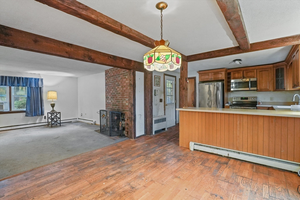 601 Flat Hill Road Lunenburg, MA 01462 - Photo 8 of 39