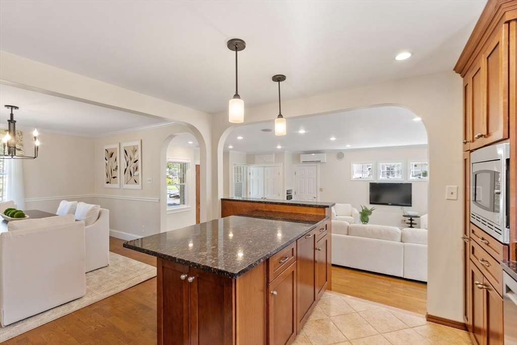 39 Greenwood Street Lexington, MA 02421 - Photo 13 of 41 Gallery Image 13