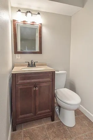 $2,100 | 803 Villette Court, Ballwin, MO 63011