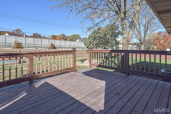 $2,100 | 803 Villette Court, Ballwin, MO 63011