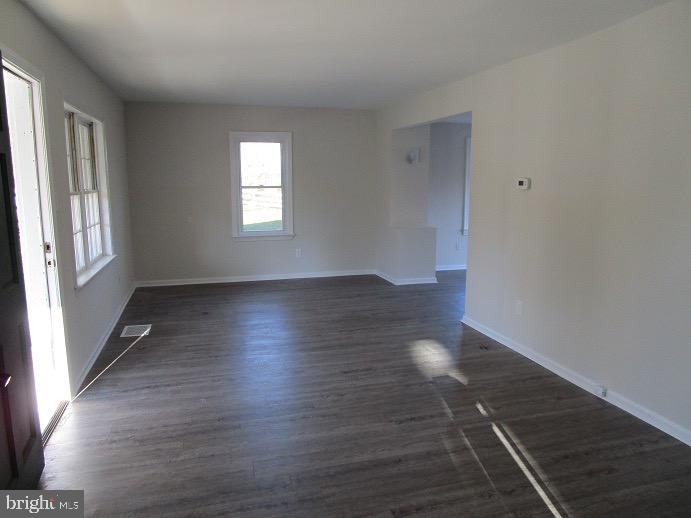 477 Ewan Road Mullica Hill, NJ 08062 - Photo 7 of 19 Gallery Image 7