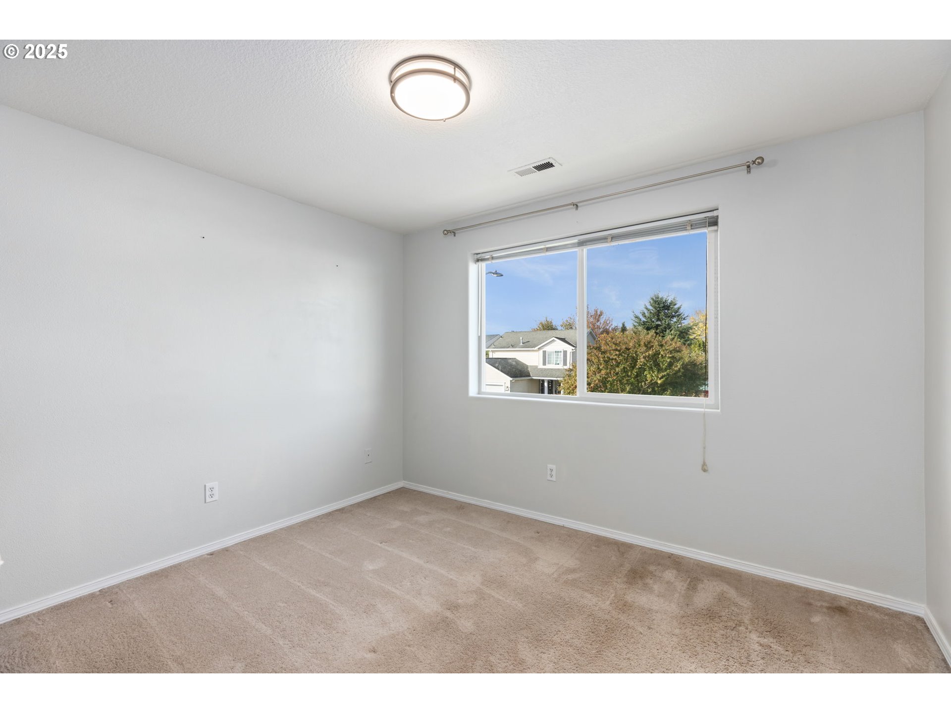 51692 Southeast 3rd Street Scappoose, OR 97056 - Photo 17 of 22 a view of an empty room