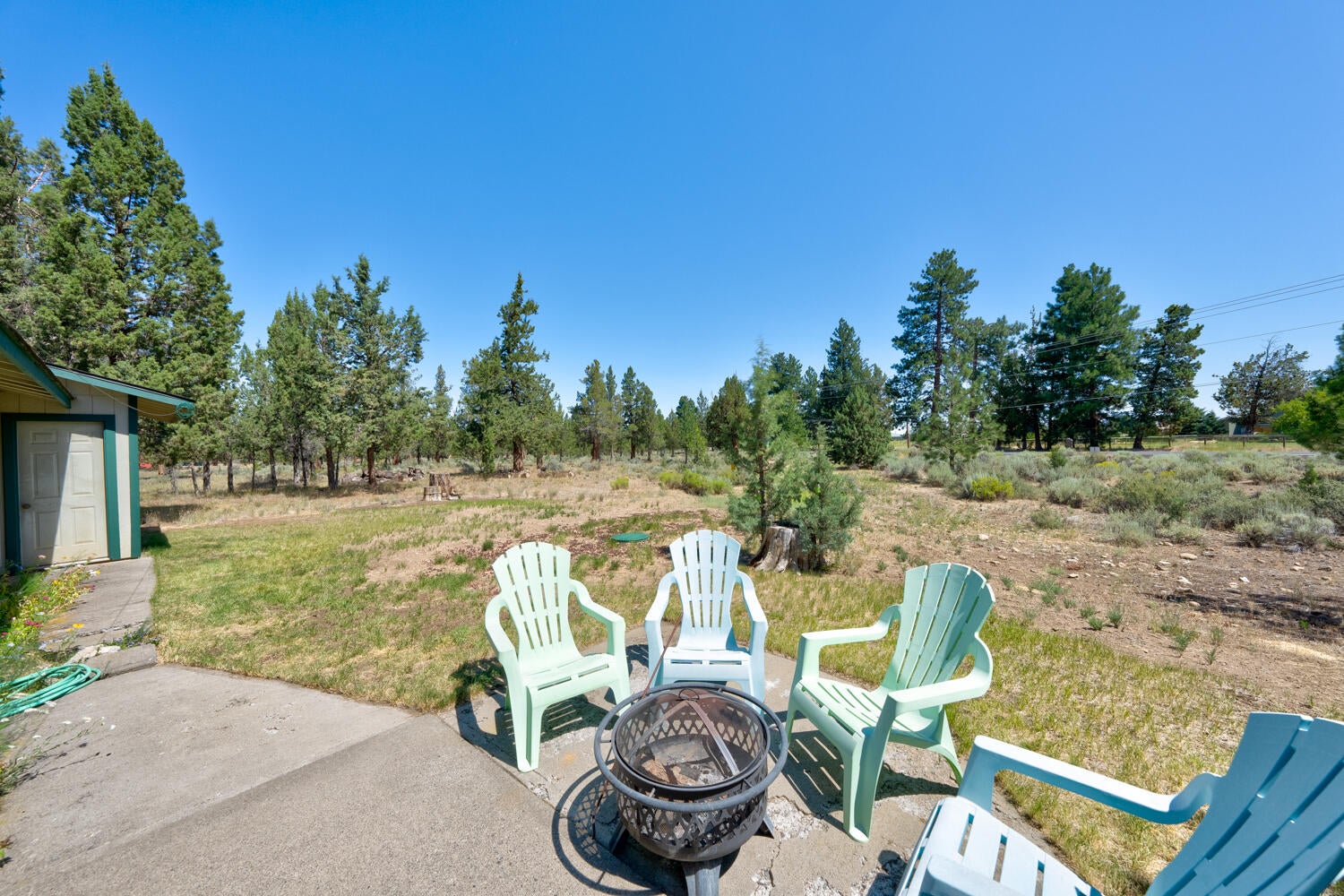 67160 Harrington Loop Road Bend, OR 97703 - Photo 15 of 20 14