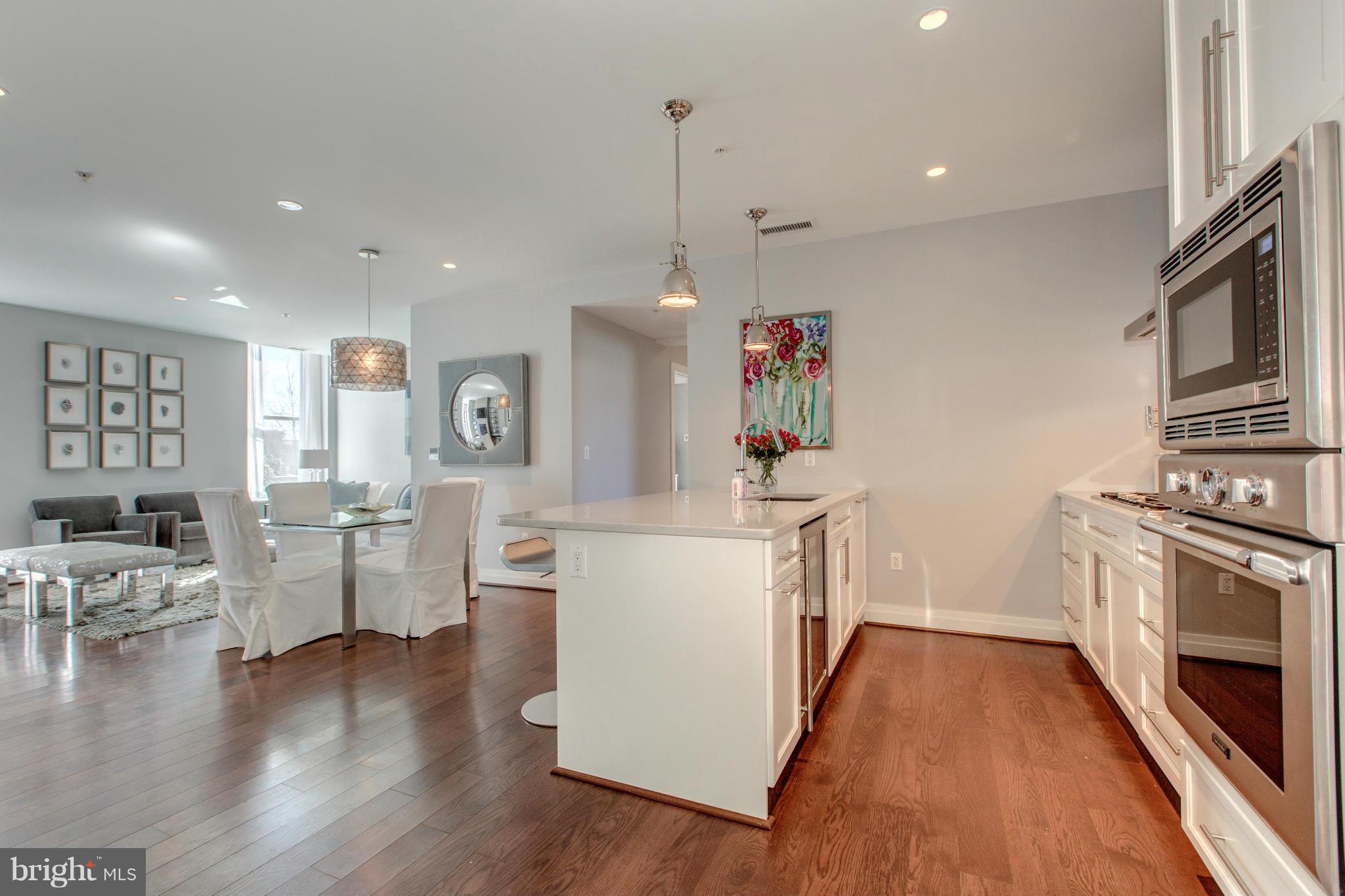 3052 R Street Northwest, Unit 104 Washington, DC 20007 - Photo 5 of 29 Kitchen