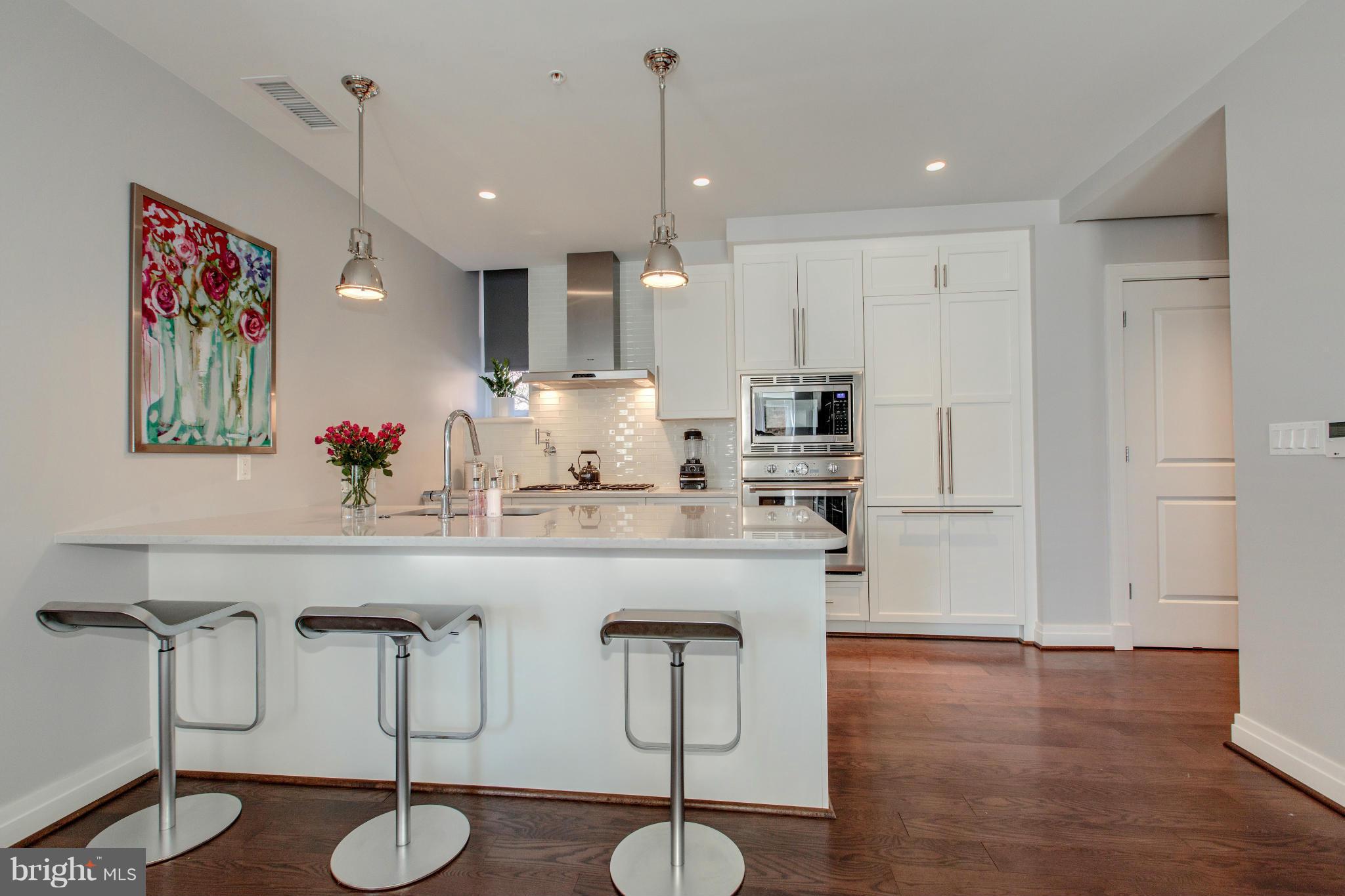 3052 R Street Northwest, Unit 104 Washington, DC 20007 - Photo 8 of 29 Kitchen