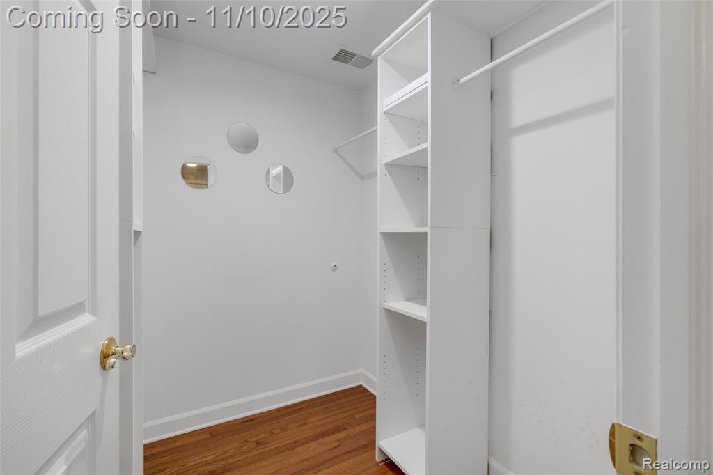 20727 Marter Road Grosse Pointe Woods, MI 48236 - Photo 13 of 29