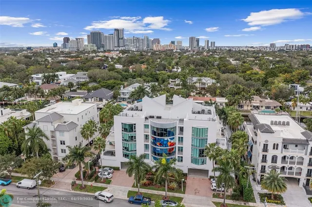 $2,100,000 | 301 Hendricks Isle, Unit 9, Fort Lauderdale, FL 33301