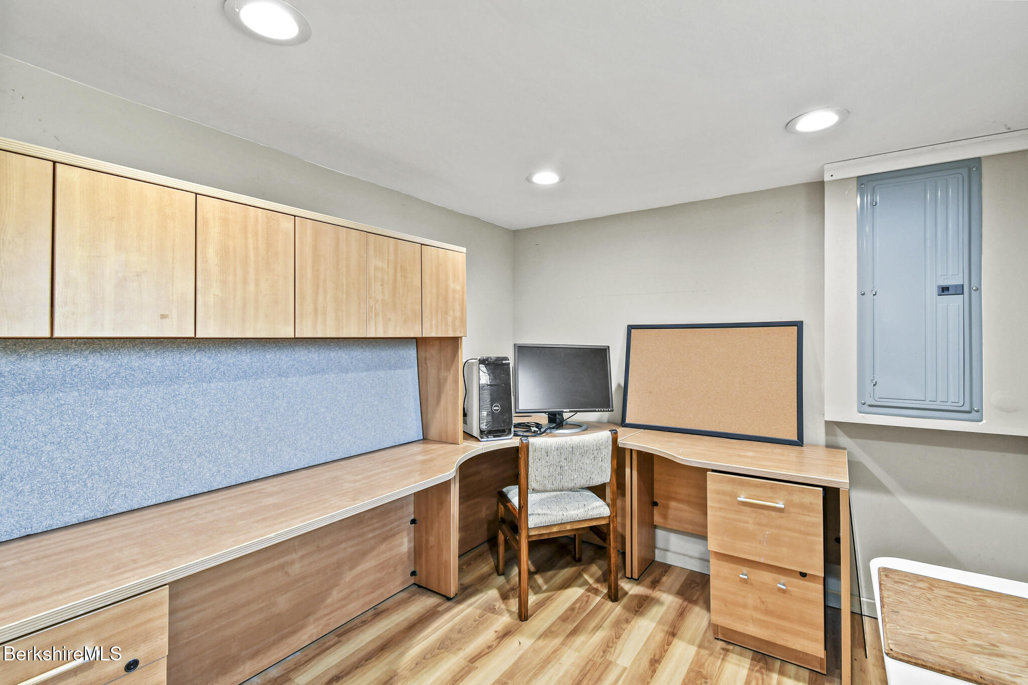 208 Jason Street Pittsfield, MA 01201 - Photo 24 of 32 a workspace with furniture and window